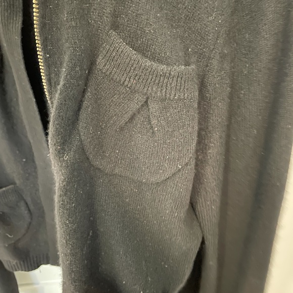 AQUA Bloomingdales Black Cashmere Zip Cardigan SM - Picture 3 of 7